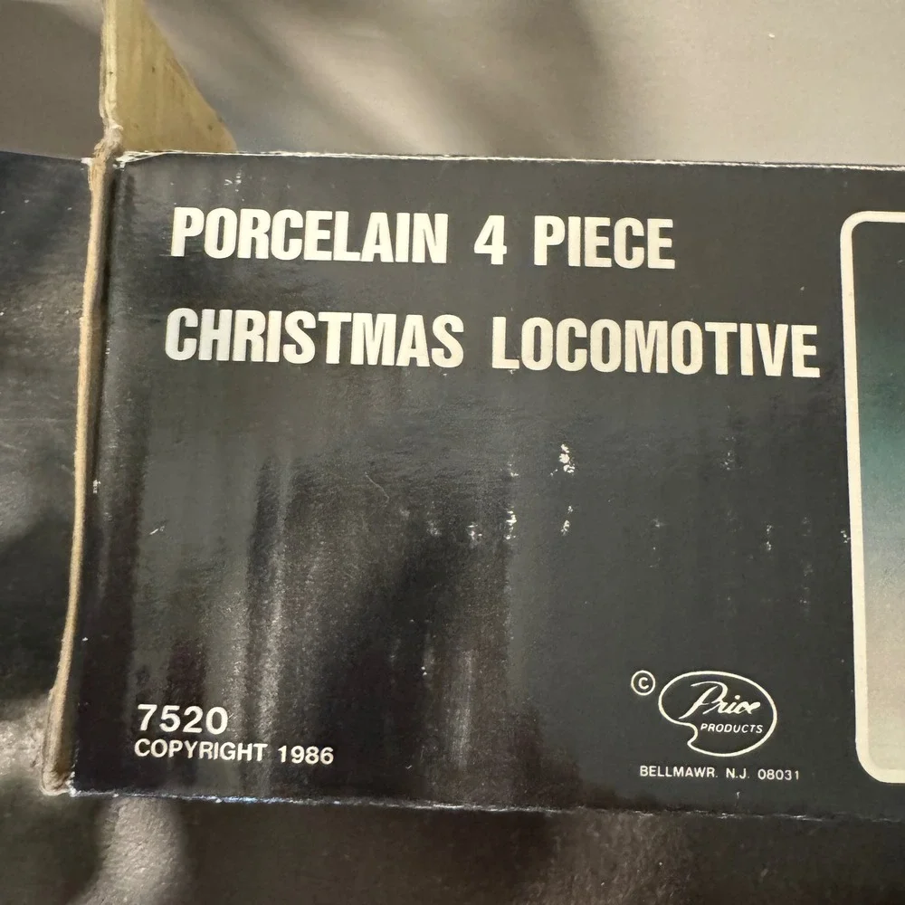 Vintage 1986 Price Products Porcelain 4 Piece Christmas‎ Locomotive Train Set